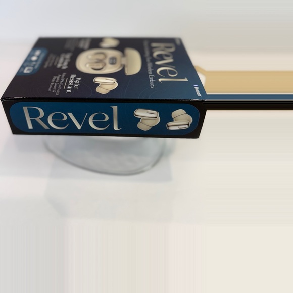 🆕 Noise-Isolating True Wireless Earbuds – Gold Bluetooth Earphones - Picture 2 of 16